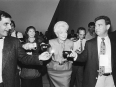 Ave-Bonar-Photo-Ann-Richards-with-Traveling-Press_Wayne-Slater-Dallas-Morning-News-and-Ken-Herman-Houston-Post-1990