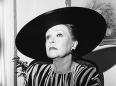ave-bonar-photo_lower-rio-grande-valley_woman-at-a-tea